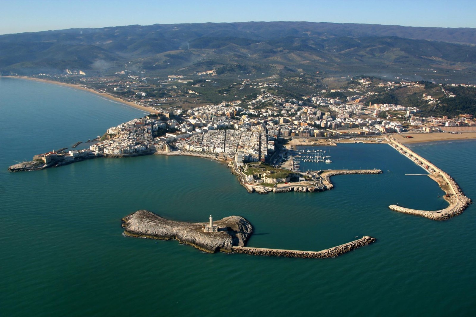 Porto Turistico di Vieste dall'alto