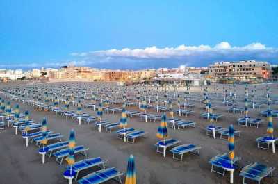 Lido Cristalda Beach